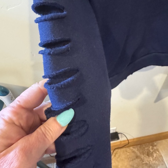 ALO YOGA NAVY BLUE CROP SWEATSHIRT EXCELLENT CONDITION SIZE SMALL - Picture 6 of 7